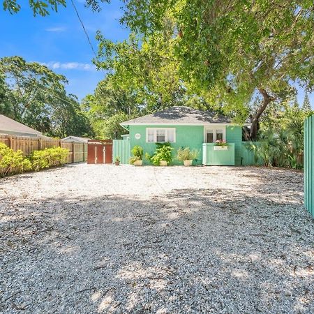 Sarasota, Fl Bungalow - Bright & Breezy Coastal Vibes - 10 Mins To White Sand Beaches Home Екстериор снимка