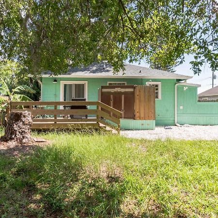 Sarasota, Fl Bungalow - Bright & Breezy Coastal Vibes - 10 Mins To White Sand Beaches Home Екстериор снимка