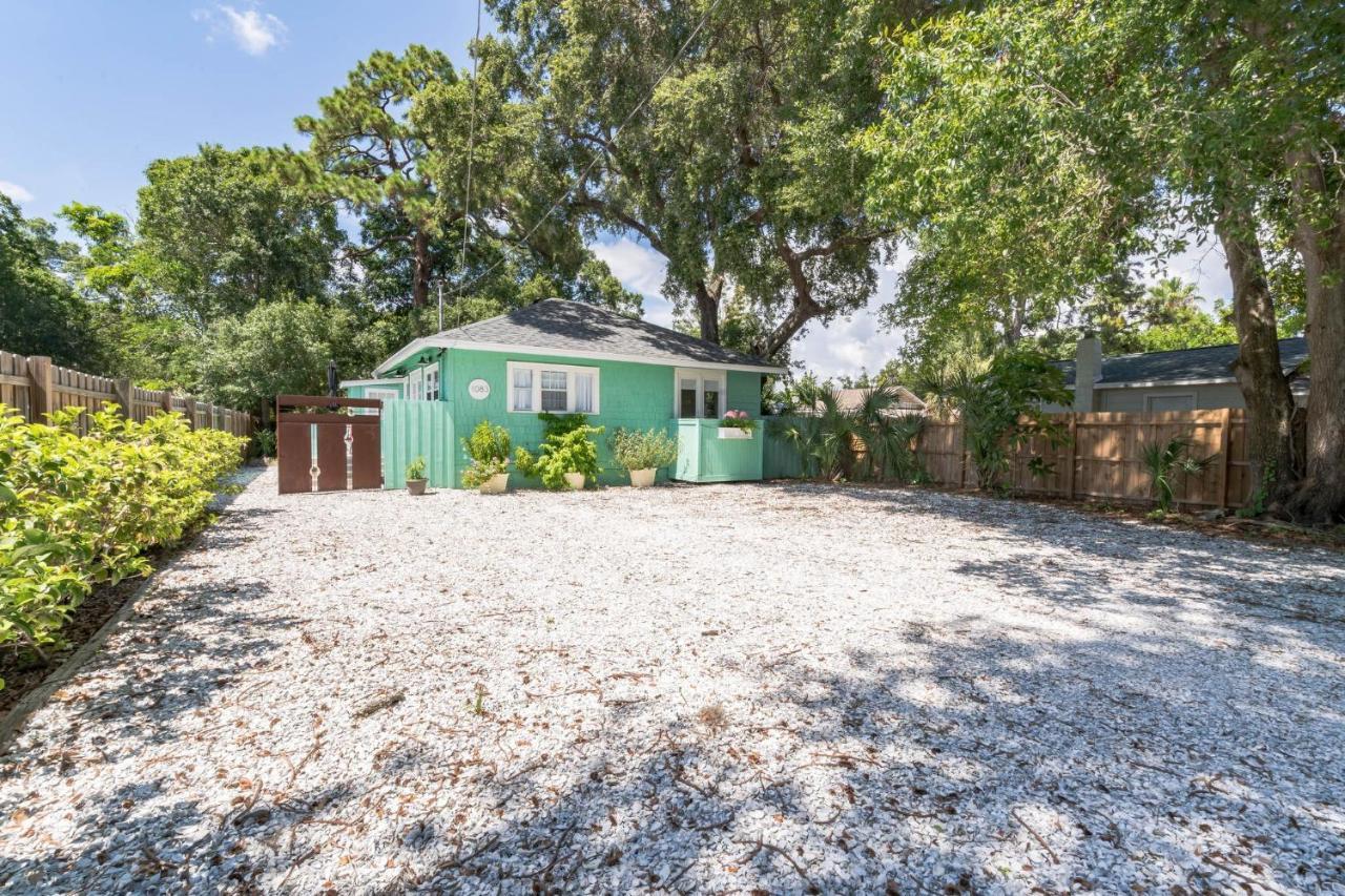 Sarasota, Fl Bungalow - Bright & Breezy Coastal Vibes - 10 Mins To White Sand Beaches Home Екстериор снимка