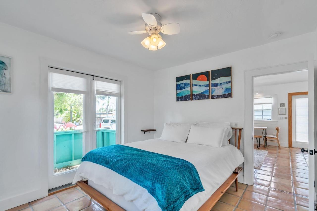 Sarasota, Fl Bungalow - Bright & Breezy Coastal Vibes - 10 Mins To White Sand Beaches Home Екстериор снимка