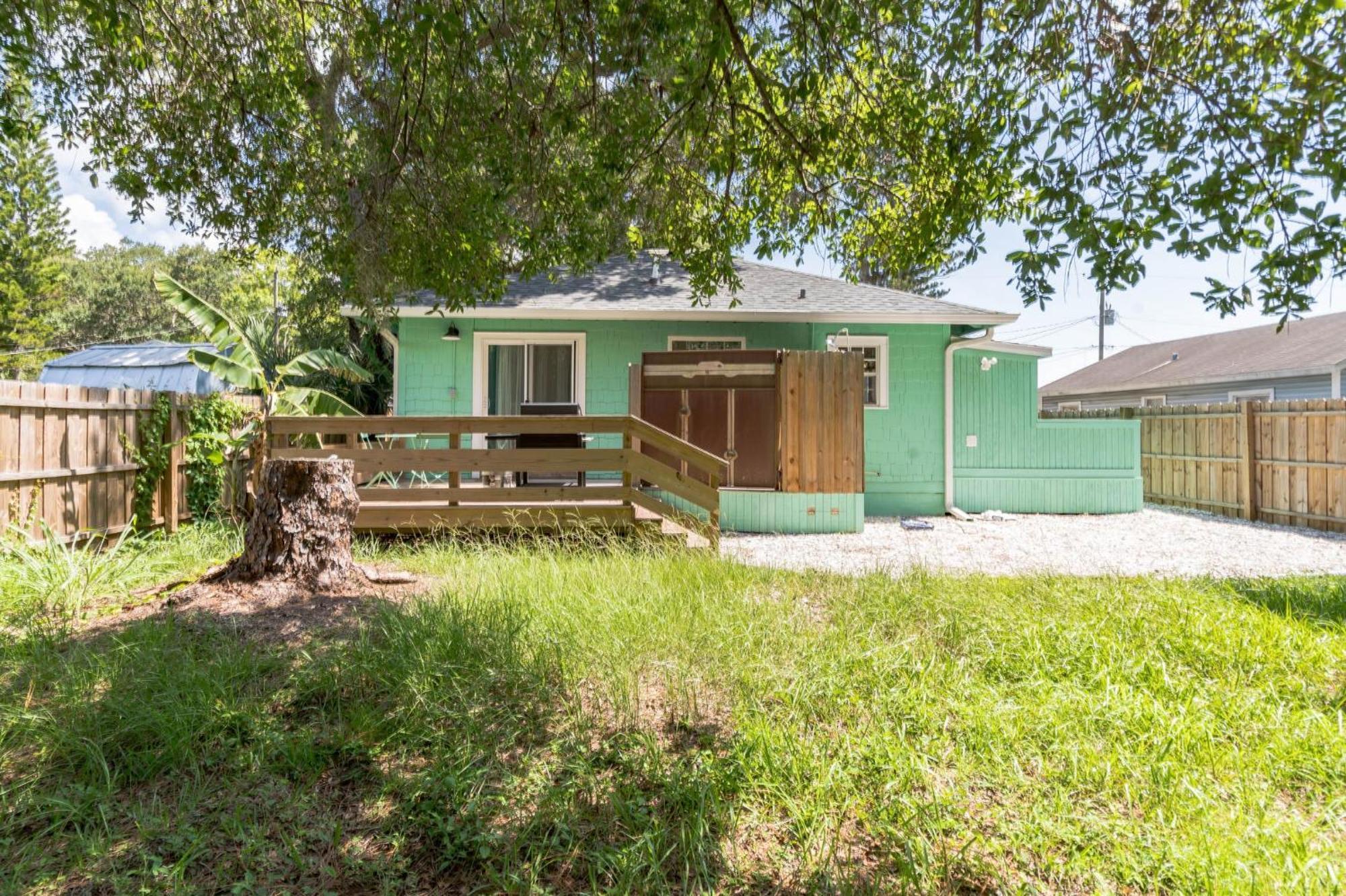 Sarasota, Fl Bungalow - Bright & Breezy Coastal Vibes - 10 Mins To White Sand Beaches Home Екстериор снимка